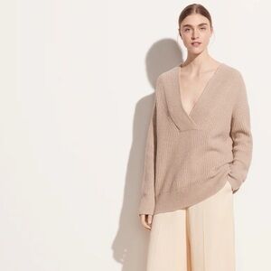 Vince - Overlap V-Neck Tunic in Light Heather Taupe